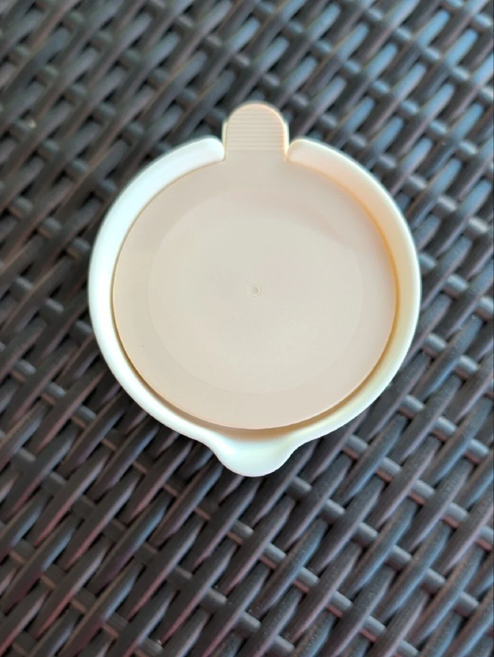 NWT Tupperware White Sugar and Creamer Set (Ivory rose covers)